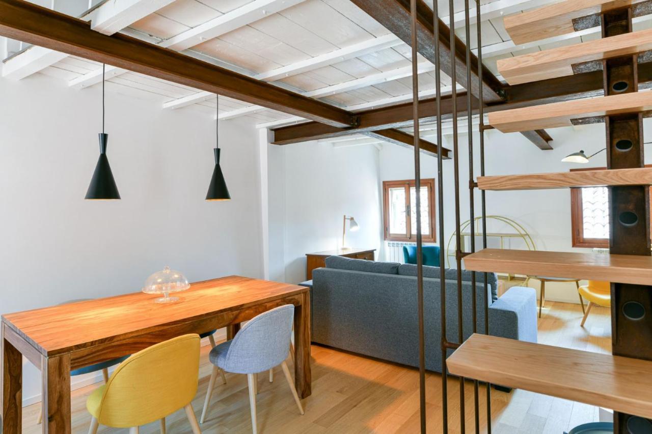 La Boheme Apartment Venesia Bagian luar foto